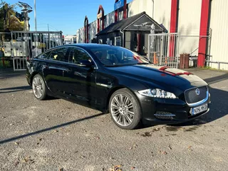 Jaguar XJ 3.0 V6D 275 PK /AUTOM / PANO DAK / VOL LEDER / MERIDAN / EXPORT PRICE