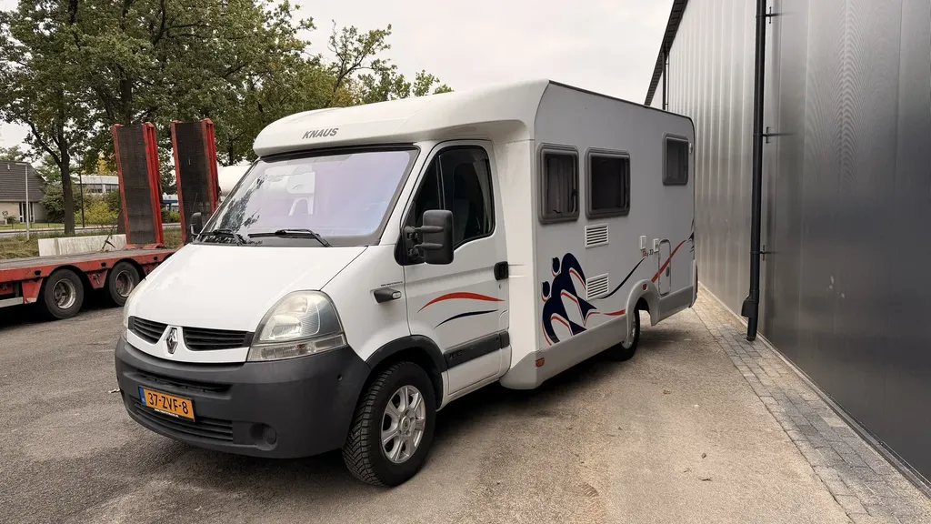 Knaus R15 half intregaal KED TI 600
